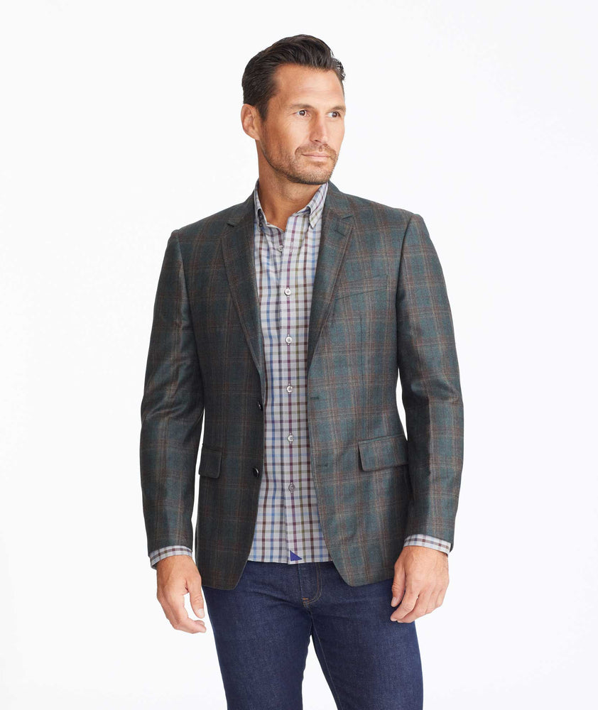 Model wearing a Green Wool Greenvale Sport Coat