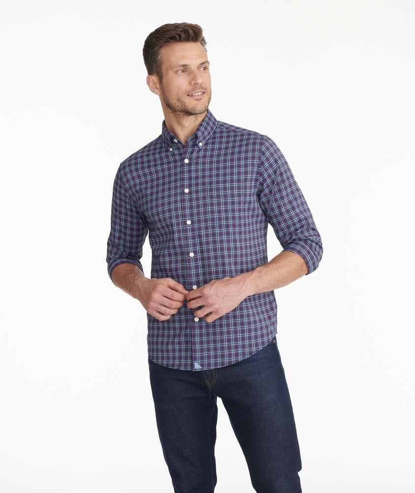 Model weating a Black Wrinkle-Free Performance Martinet Shirt