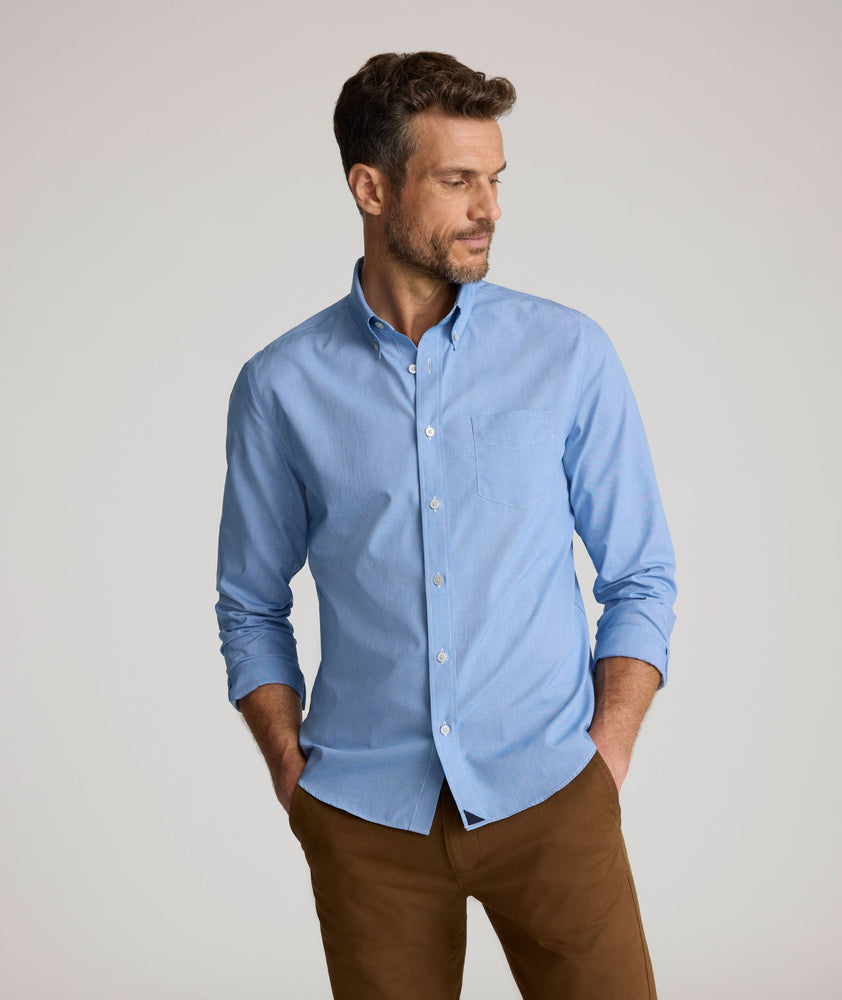 Model is wearing UNTUCKit Cadetto in wrinkle free.